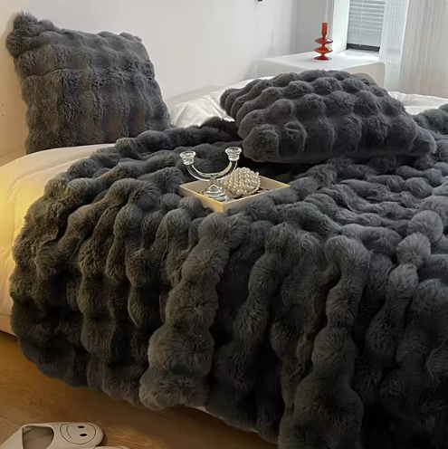 Toscana Plush Blanket